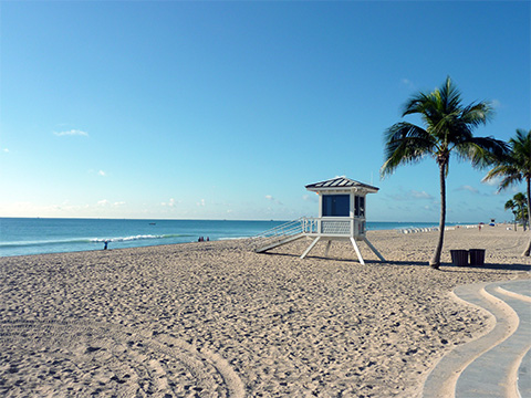 Pieskové pláže na Floride sú ako stvorené pre aktívnu dovolenku a relax