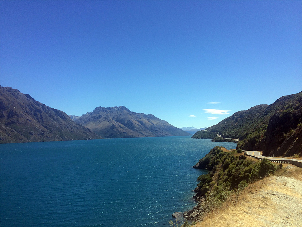 Spoznávací pobyt na Novom Zélande autom - nádherné jazerá oboch ostrovov